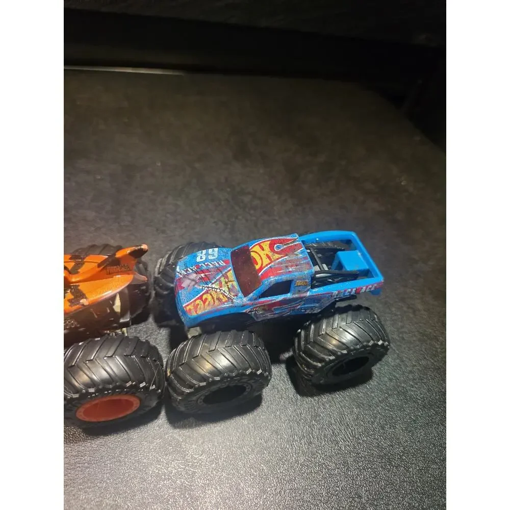 Lot Of 5 Monster Jam Monster Truck Hotwheels Die Cast 1:64 Scale Tiger, Bigfoot
